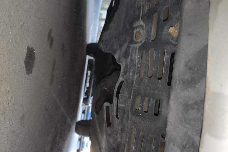 Used BYD S6 2012 2.0L Manual Luxury Version Chassis Front