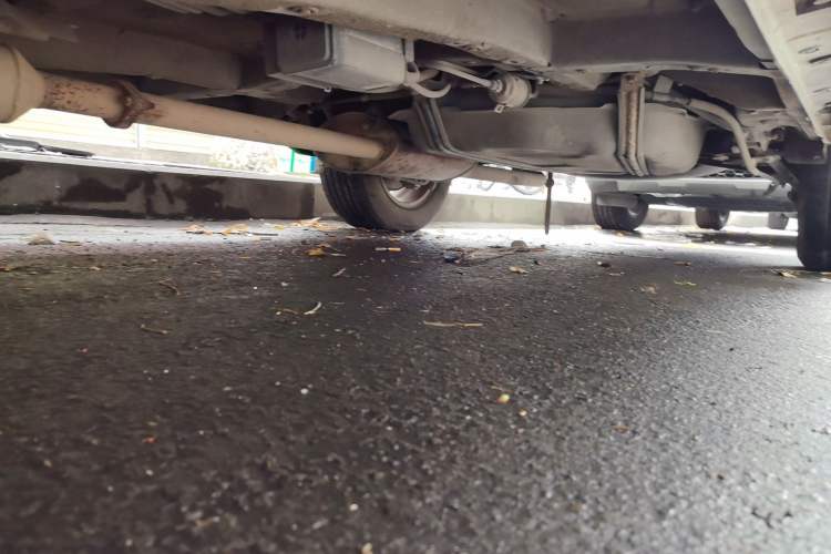 Used BYD S6 2012 2.0L Manual Luxury Version Chassis Front Left