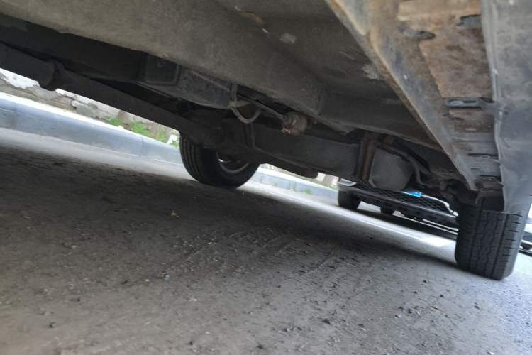 Used BYD S6 2012 2.0L Manual Luxury Version Chassis Front Left