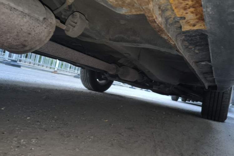 Used BYD S6 2012 2.0L Manual Luxury Version Chassis Rear Right