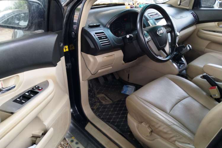 Used BYD S6 2012 2.0L Manual Luxury Version Driver Seat