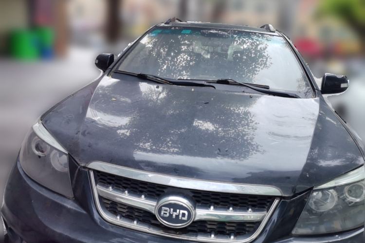 Used BYD S6 2012 2.0L Manual Luxury Version Front