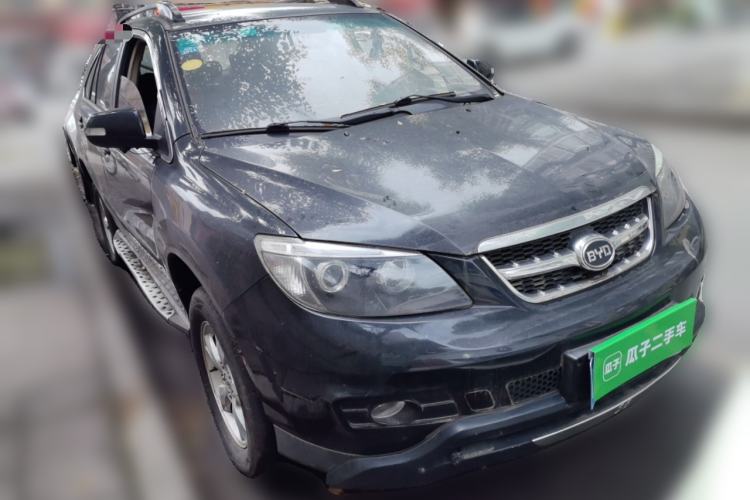 Used BYD S6 2012 2.0L Manual Luxury Version Front Right 45 Deg
