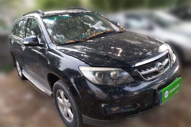 Used BYD S6 2012 2.0L Manual Luxury Version Front Right 45 Deg