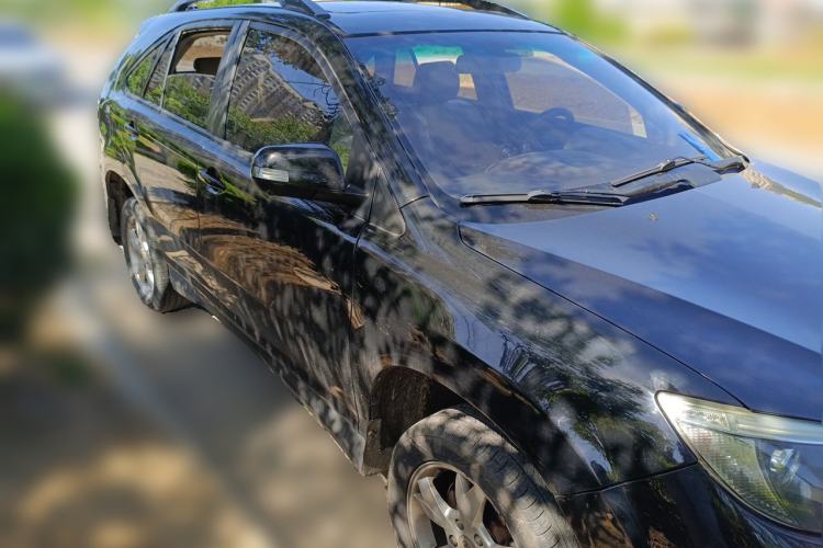 Used BYD S6 2012 2.0L Manual Luxury Version Front Right 45 Deg