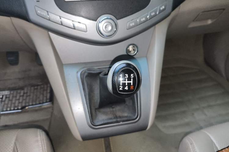 Used BYD S6 2012 2.0L Manual Luxury Version Gear Lever