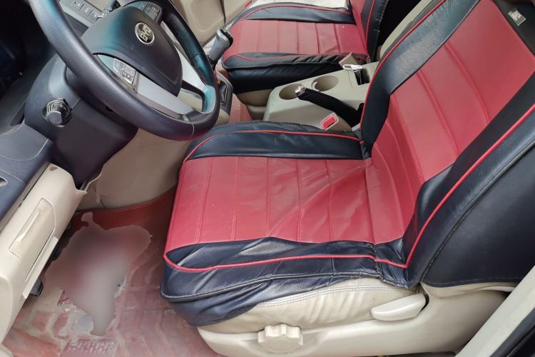 Used BYD S6 2012 2.0L Manual Luxury Version Left Front Seat