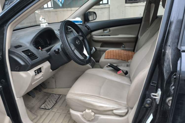 Used BYD S6 2012 2.0L Manual Luxury Version Left Front Seat