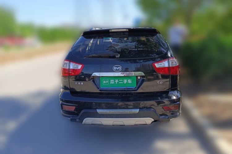 Used BYD S6 2012 2.0L Manual Luxury Version Rear