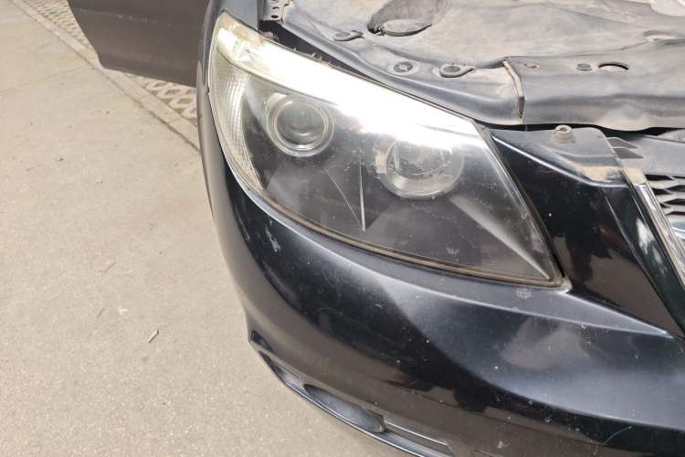 Used BYD S6 2012 2.0L Manual Luxury Version Right Front Headlight