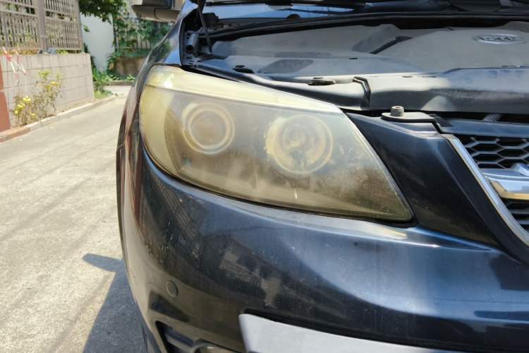 Used BYD S6 2012 2.0L Manual Luxury Version Right Front Headlight