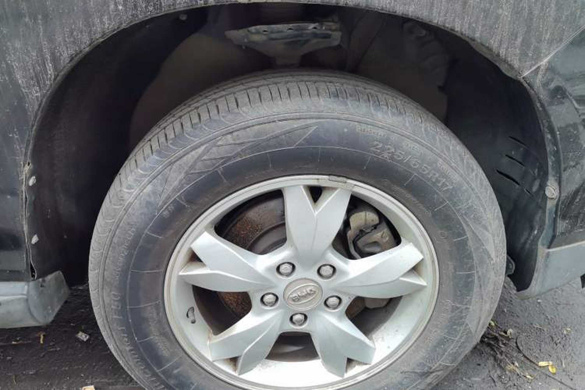 Used BYD S6 2012 2.0L Manual Luxury Version Right Front Wheel Hub