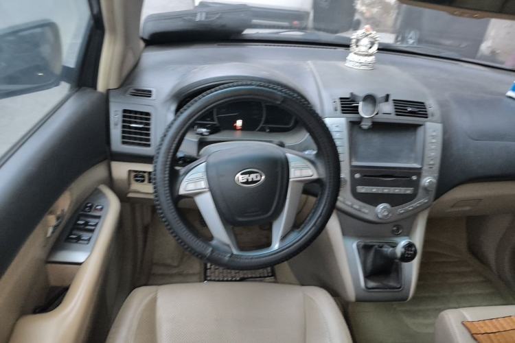 Used BYD S6 2012 2.0L Manual Luxury Version Steering Wheel