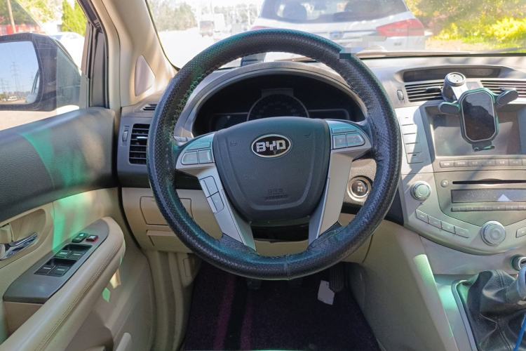 Used BYD S6 2012 2.0L Manual Luxury Version Steering Wheel