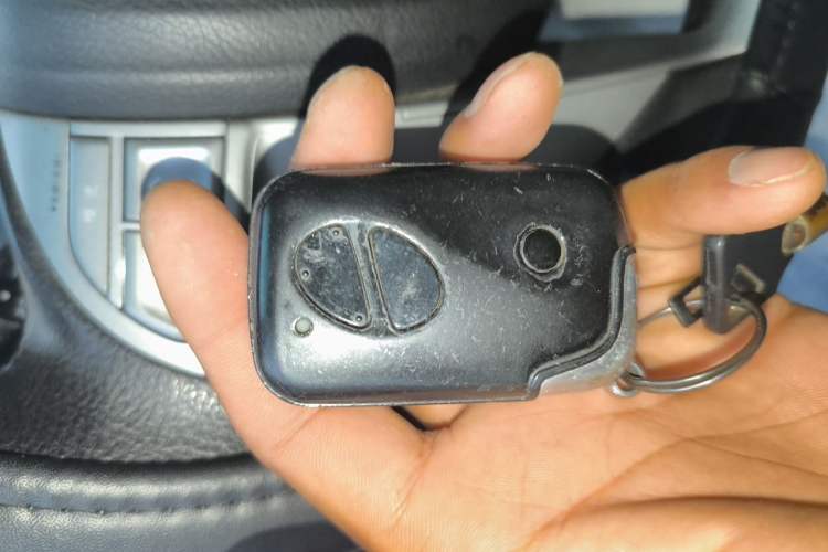 Used BYD S6 2012 2.0L Manual Luxury Version Vehicle Key