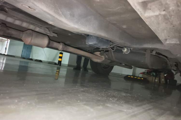 Used BYD S6 2012 2.4L Automatic Luxury Edition Chassis Front Left