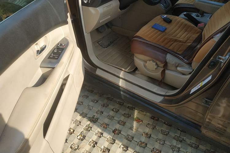 Used BYD S6 2012 2.4L Automatic Luxury Edition Driver Seat