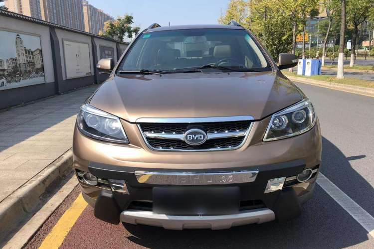 Used BYD S6 2012 2.4L Automatic Luxury Edition Exterior 1