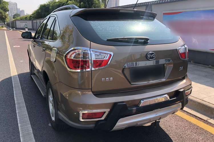 Used BYD S6 2012 2.4L Automatic Luxury Edition Exterior 3