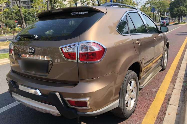 Used BYD S6 2012 2.4L Automatic Luxury Edition Exterior 5