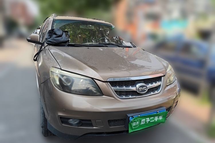 Used BYD S6 2012 2.0L Manual Luxury Version Front