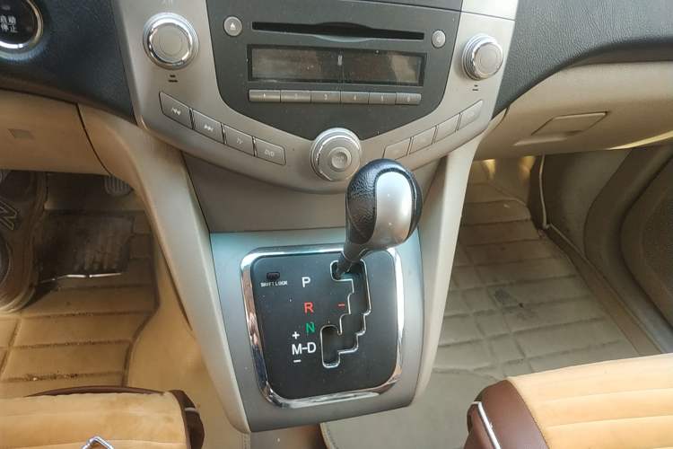 Used BYD S6 2012 2.4L Automatic Luxury Edition Gear Lever