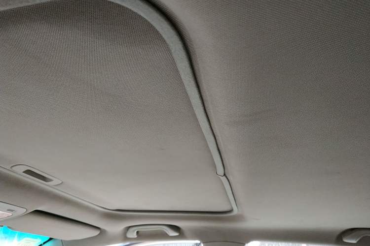 Used BYD S6 2012 2.0L Manual Luxury Version Headliner