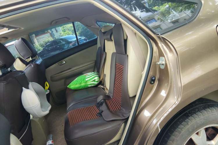 Used BYD S6 2012 2.0L Manual Luxury Version Left Rear Seat