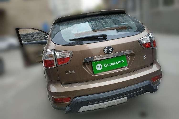 Used BYD S6 2012 2.0L Manual Luxury Version Rear Left 45 Deg