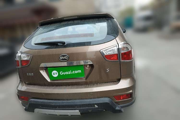 Used BYD S6 2012 2.0L Manual Luxury Version Rear