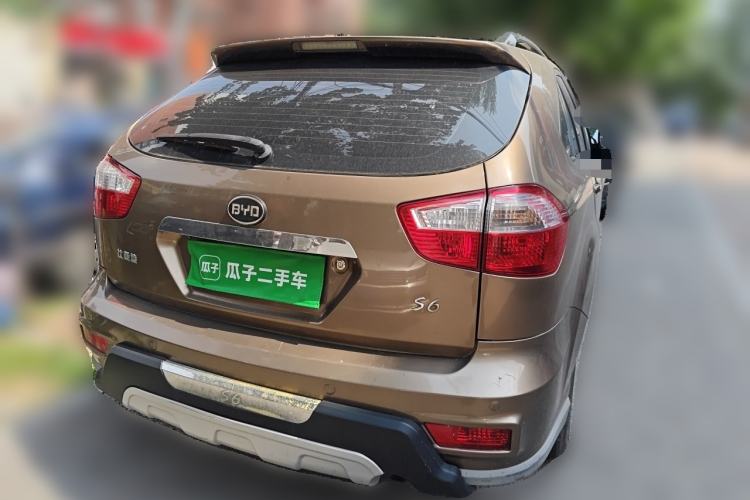 Used BYD S6 2012 2.0L Manual Luxury Version Rear