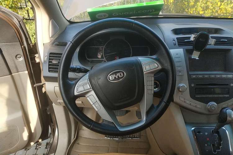 Used BYD S6 2012 2.4L Automatic Luxury Edition Steering Wheel