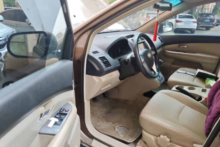 Used BYD S6 2012 2.4L Automatic Luxury Edition Driver Seat