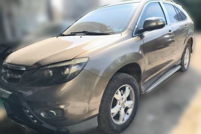 BYD S6 2012 2.0L Manual Luxury Version usado