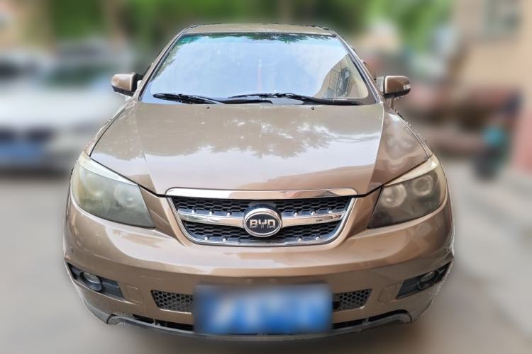 Used BYD S6 2012 2.4L Automatic Luxury Edition Front