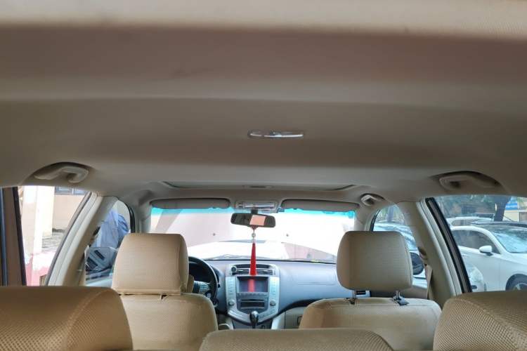 Used BYD S6 2012 2.4L Automatic Luxury Edition Headliner