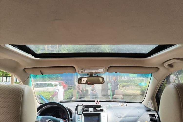 Used BYD S6 2012 2.4L Automatic Luxury Edition Headliner