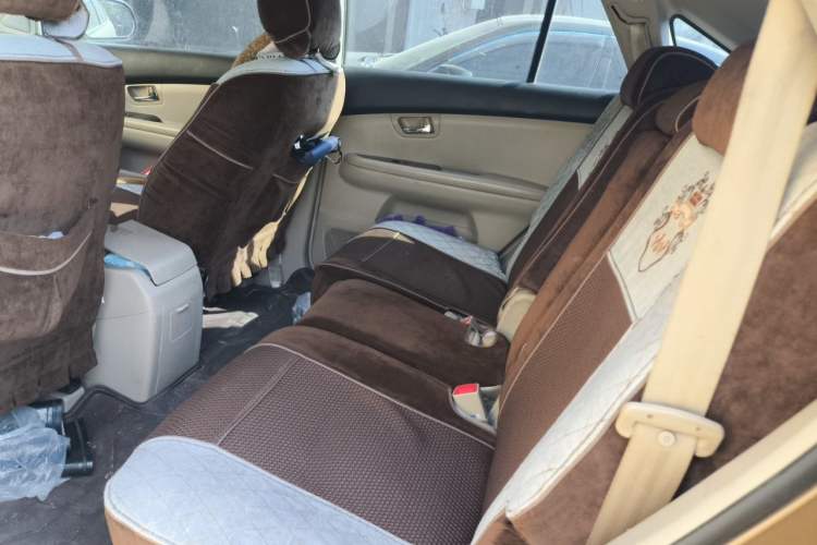 Used BYD S6 2012 2.0L Manual Luxury Version Left Rear Seat