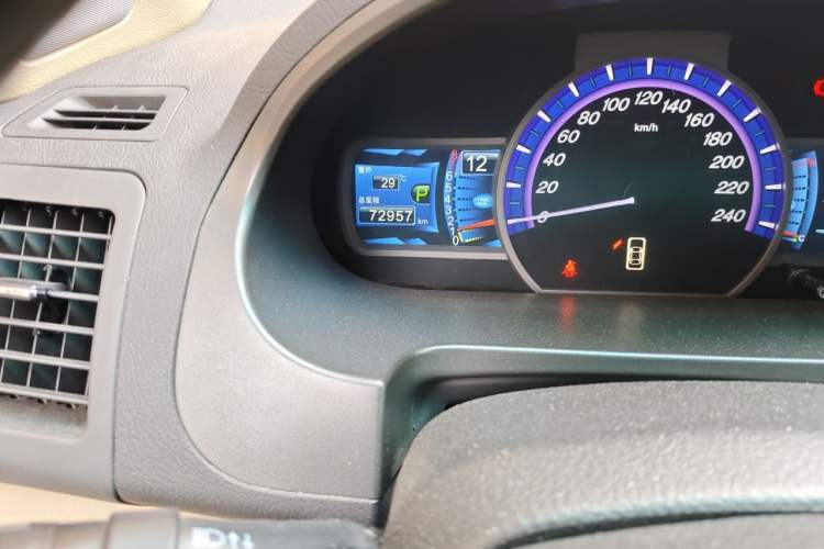 Used BYD S6 2012 2.4L Automatic Luxury Edition Odometer Close Up