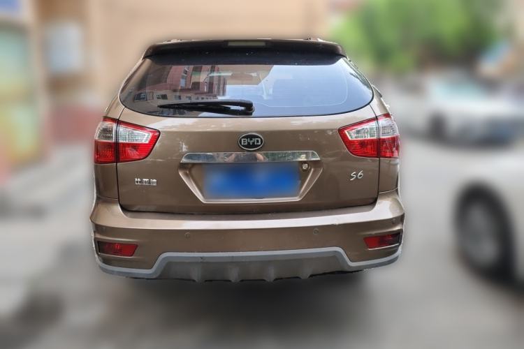 Used BYD S6 2012 2.4L Automatic Luxury Edition Rear