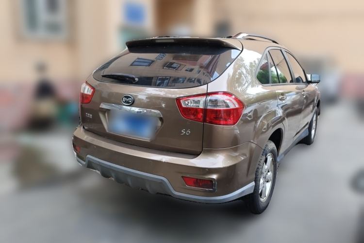 Used BYD S6 2012 2.4L Automatic Luxury Edition Rear Right 45 Deg