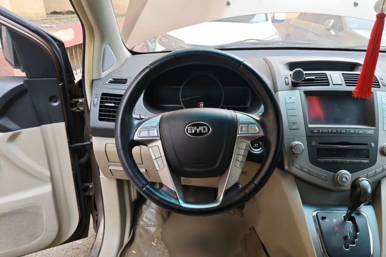 Used BYD S6 2012 2.4L Automatic Luxury Edition Steering Wheel