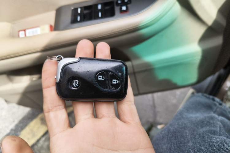 Used BYD S6 2012 2.4L Automatic Luxury Edition Vehicle Key