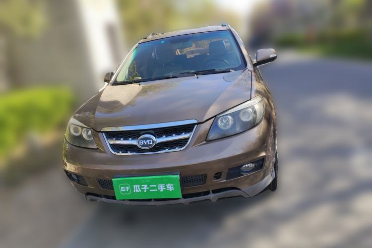 Used BYD S6 2012 2.0L Manual Luxury Version Front