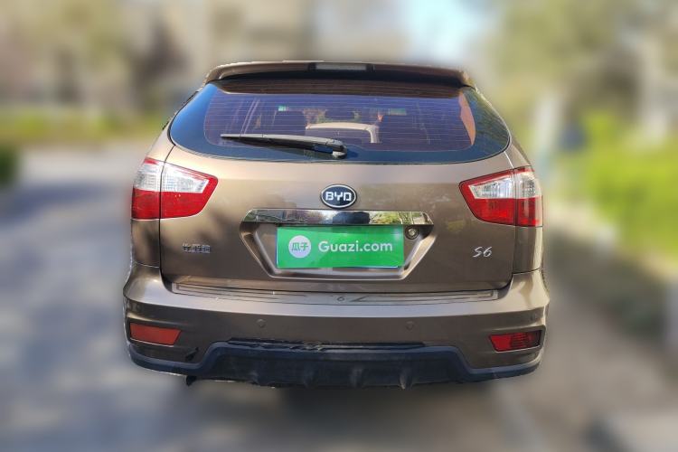 Used BYD S6 2012 2.0L Manual Luxury Version Rear