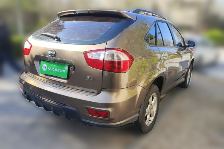 Used BYD S6 2012 2.0L Manual Luxury Version Rear Right 45 Deg