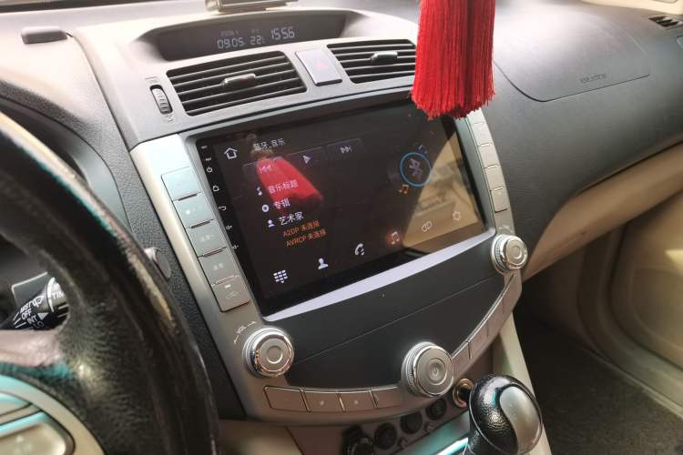 Used BYD S6 2012 2.4L Automatic Luxury Edition Audio And AC Panel