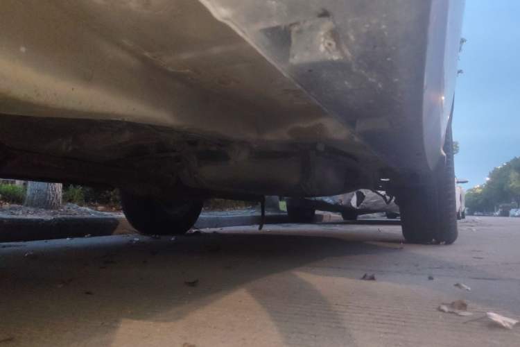Used BYD S6 2012 2.0L Manual Luxury Version Chassis Front Left