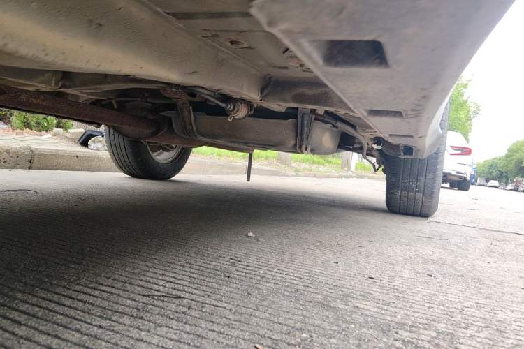 Used BYD S6 2012 2.0L Manual Luxury Version Chassis Front Left