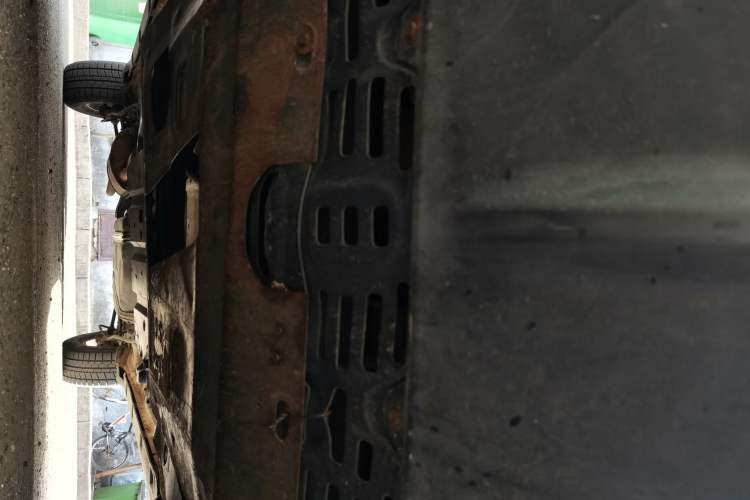Used BYD S6 2012 2.4L Automatic Luxury Edition Chassis Front